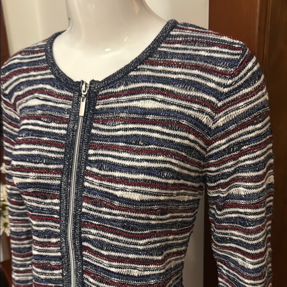 NWT northern reflections size small marine Striped Zip-Up Sweater